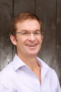 Dr John Carlisle
