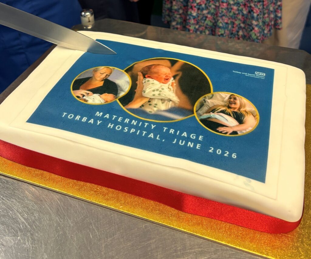 Maternity triage opening celebration cake